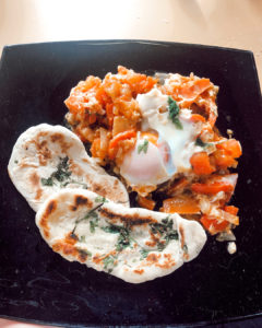 pan naan con shashuka