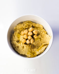 Snacks saludables: 4+1 recetas de hummus